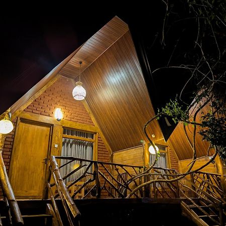 Wooden Cabana סיגירייה מראה חיצוני תמונה