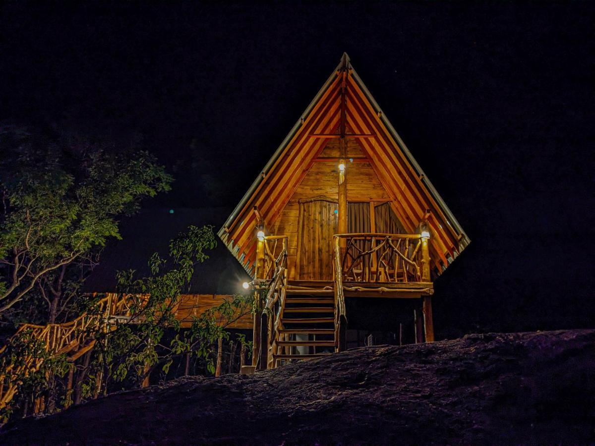 Wooden Cabana סיגירייה מראה חיצוני תמונה